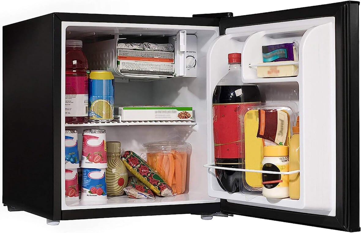 dining hall hacks: microwave and mini fridge