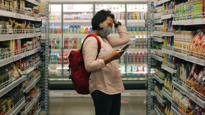 What Are the Best Grocery Stores for College Students?