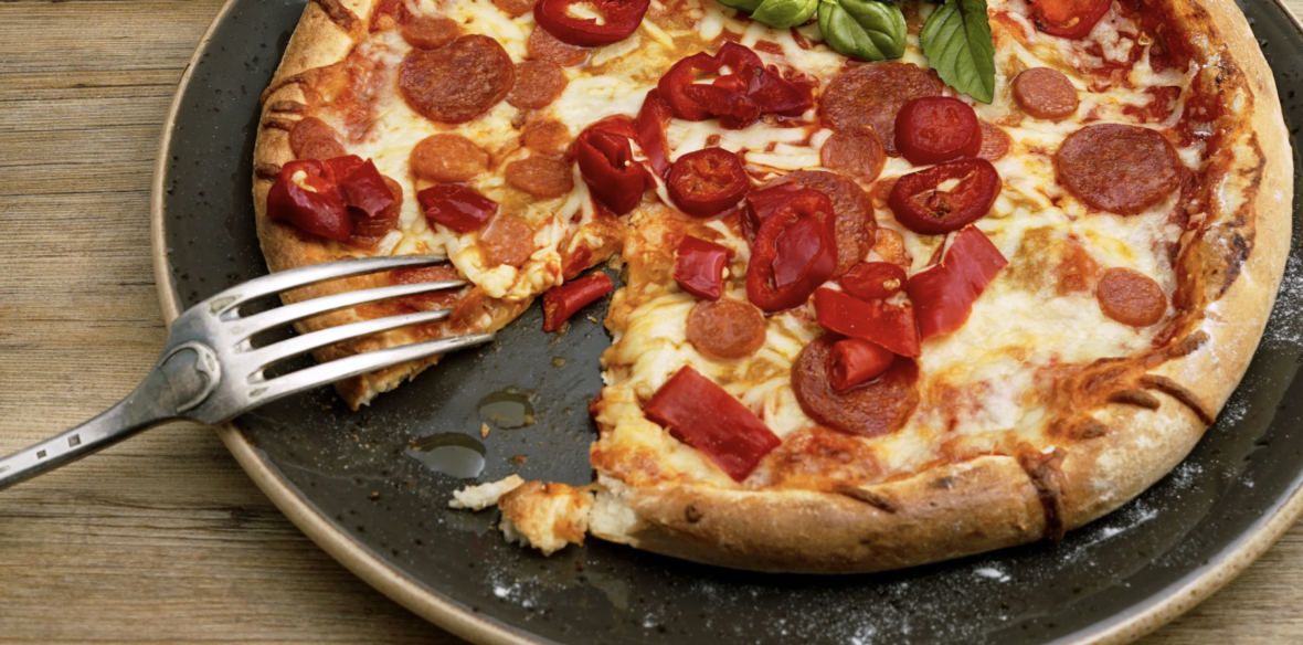 best microwave-friendly dinners: pizza