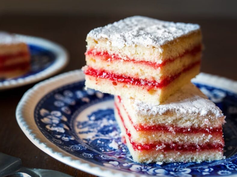 Layered Cake Unsplash