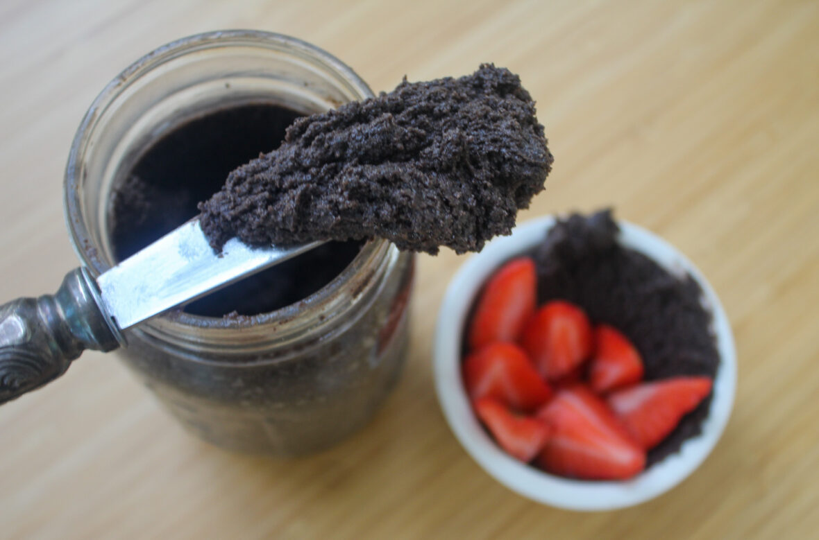 3-ingredient oreo cookie butter