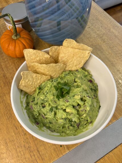 Chipotle Guacamole Is Not Extra at Home (Copycat Recipe)
