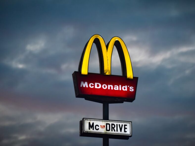 McDonalds Blueberry & Creme Pie Unsplash