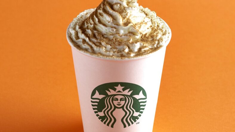 starbucks pumpkin spice latte / Starbucks Fall Menu 2025 Items