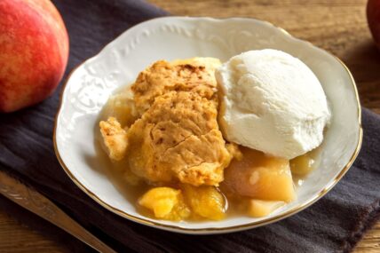 Peach cobbler with ice cream