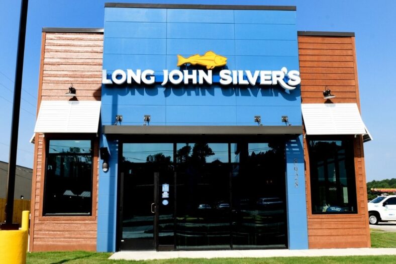 Exterior of the new Long John Silver's in south Shreveport